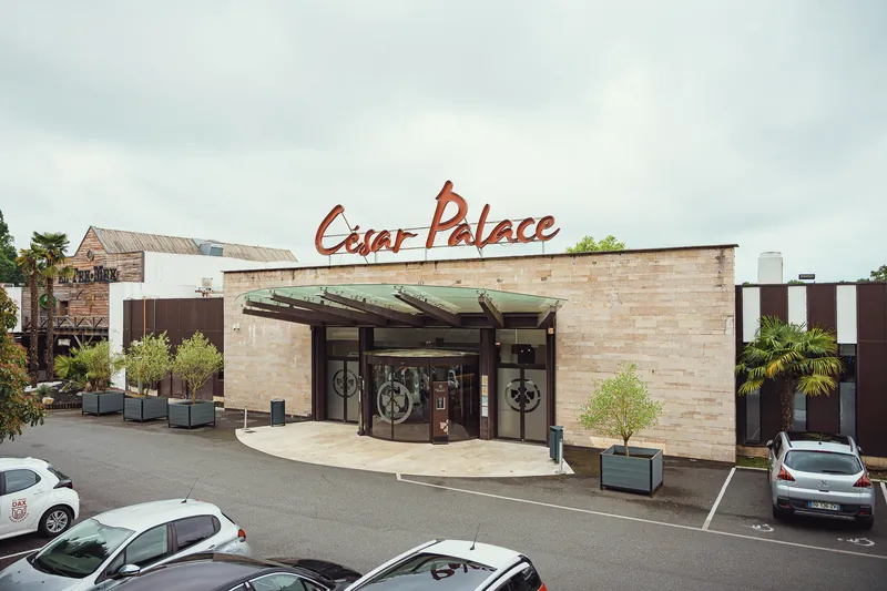 Front entrance and César Palace sign at Casino JOA César Palace de Saint-Paul-lès-Dax