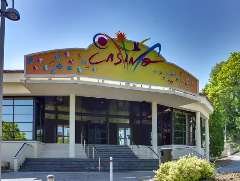 Curved main entrance facade of Casino JOA de Bourbonne-les-Bains