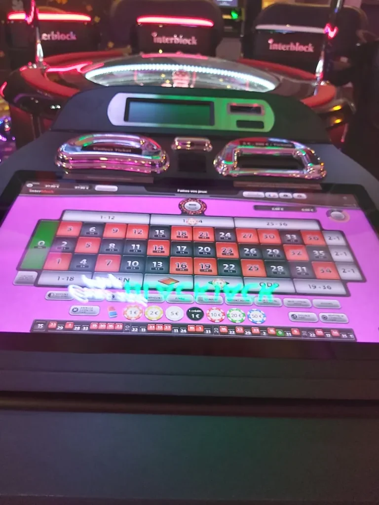 Electronic roulette screen and controls at Casino JOA de Châtelaillon