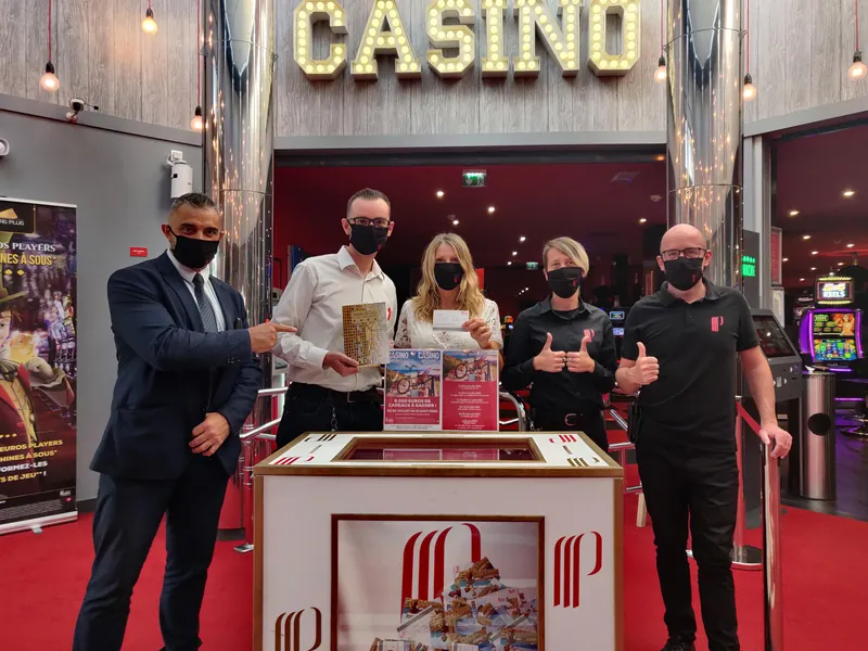 Équipe à l’accueil du Casino Partouche Andernos Le Miami